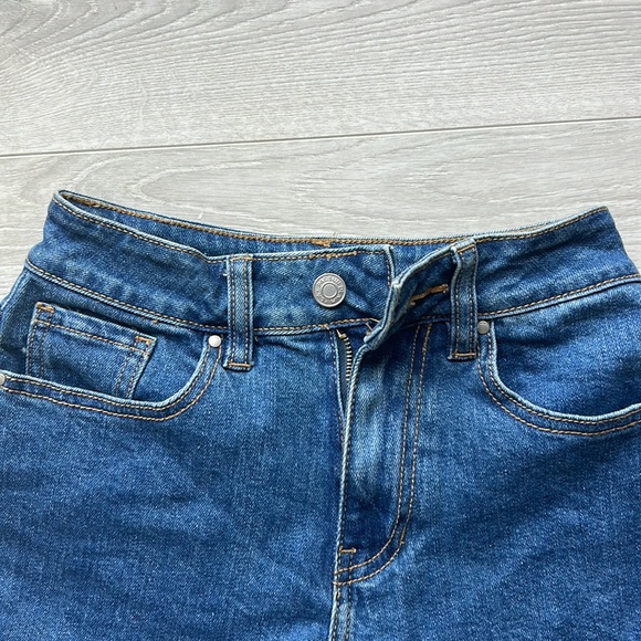 PacSun June Blue Denim Mom Shorts - Picture 3 of 5